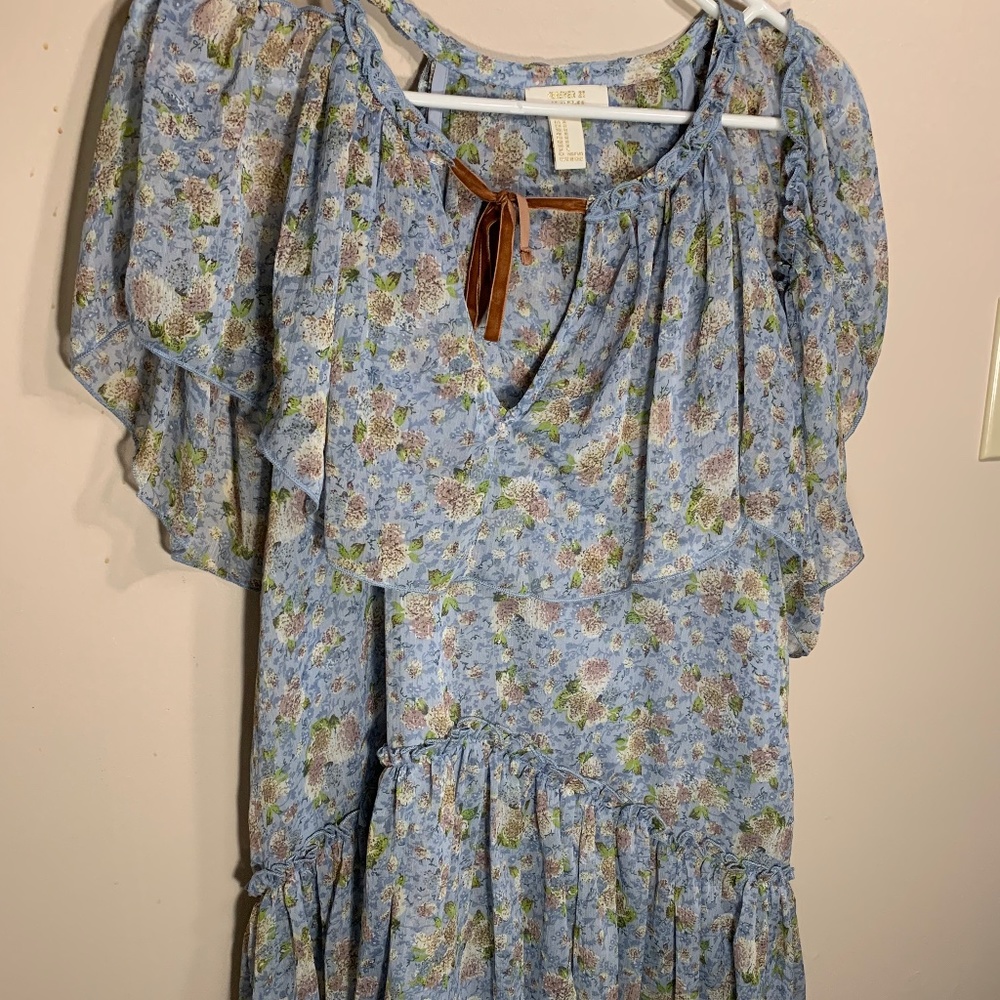 Forever 21 High Low Floral Flutter Dress